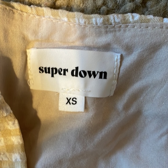 Spaghetti strap white top with seersucker tan gingham shorts XS - Picture 6 of 9